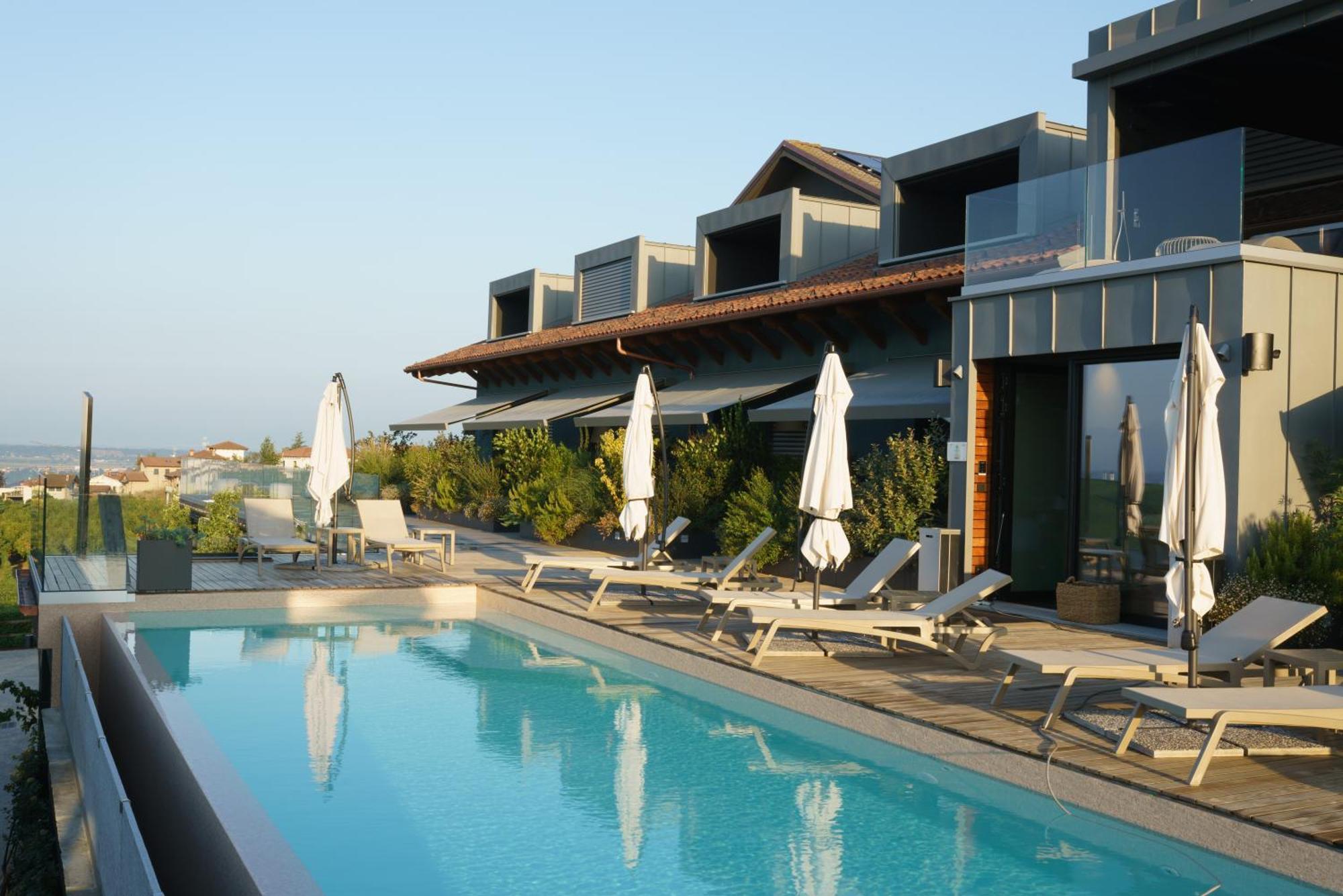 Vineho Apartment Бароло Екстериор снимка