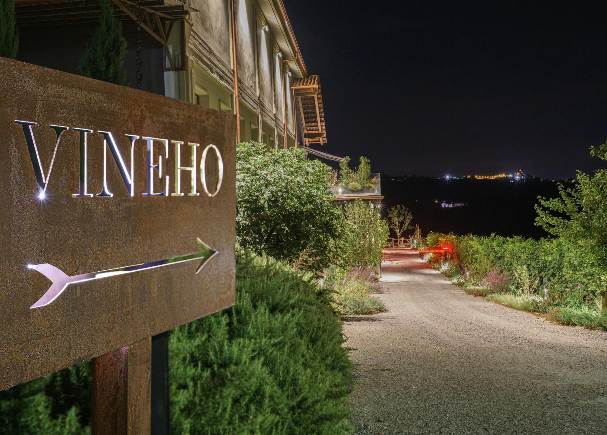 Vineho Apartment Бароло Екстериор снимка